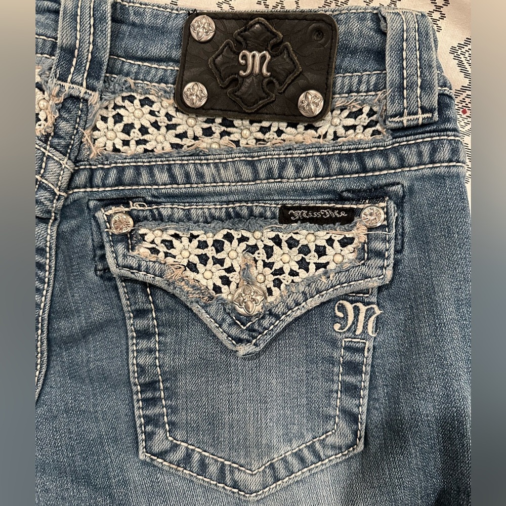 Miss Me Bermuda shorts
